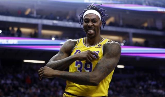 星空体育官网-替补上场改变比赛！这样的霍华德值得一个首发席位