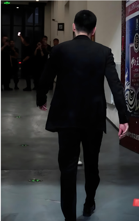 星空体育在线官网-杨鸣辞职，辽篮一个时代结束！